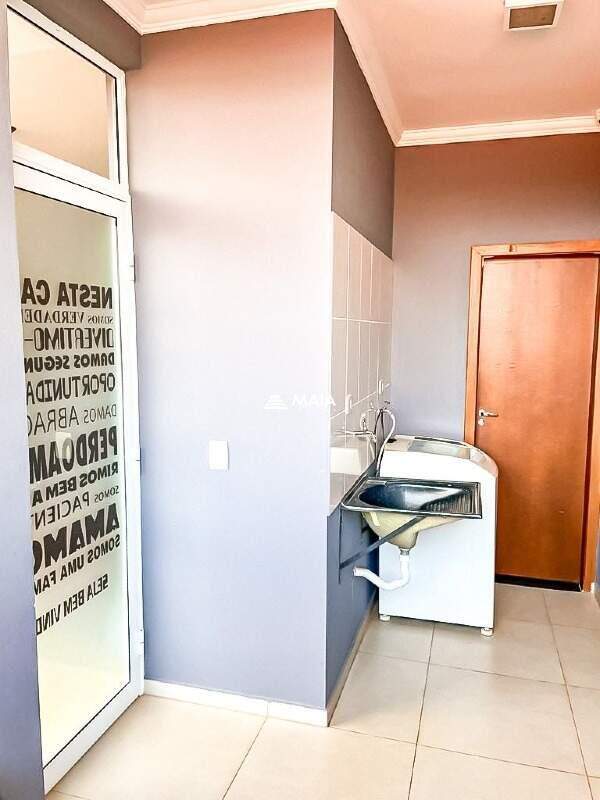 Casa de Condomínio à venda no Morada da Fronteira: 