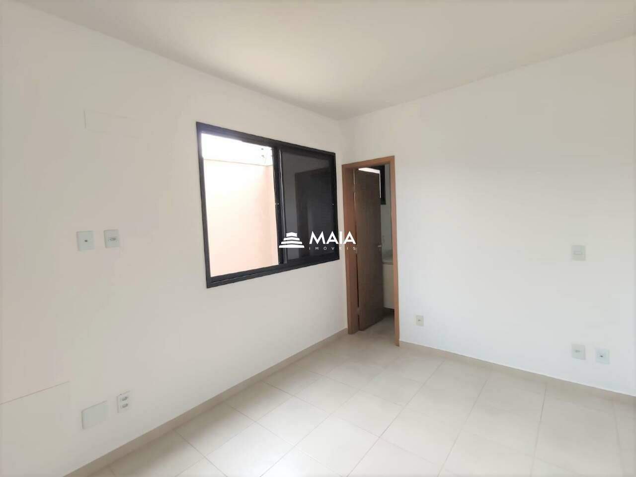 Apartamento à venda no Mercês: 