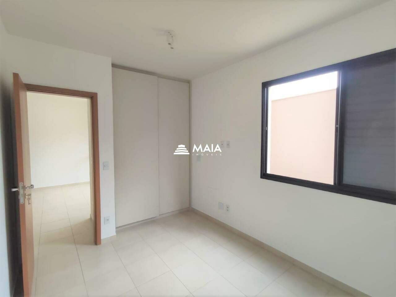 Apartamento à venda no Mercês: 