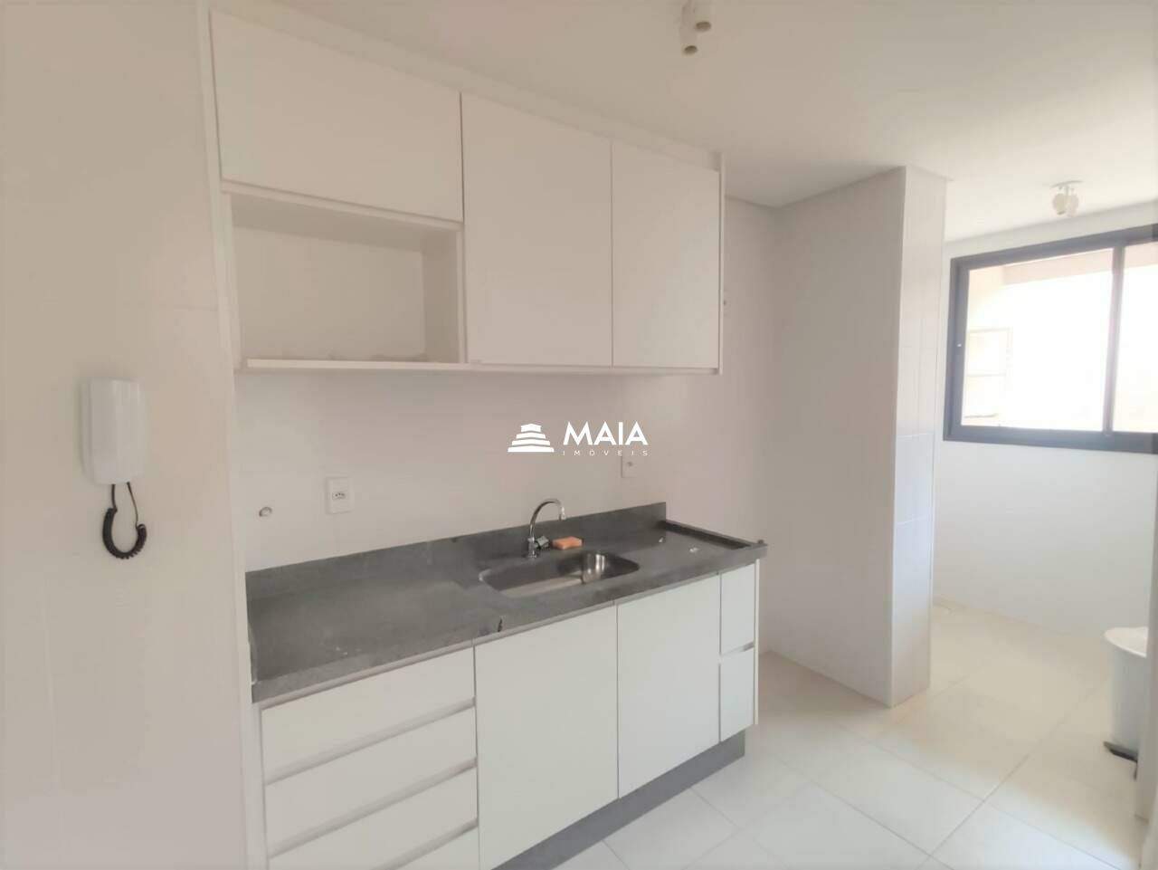 Apartamento à venda no Mercês: 