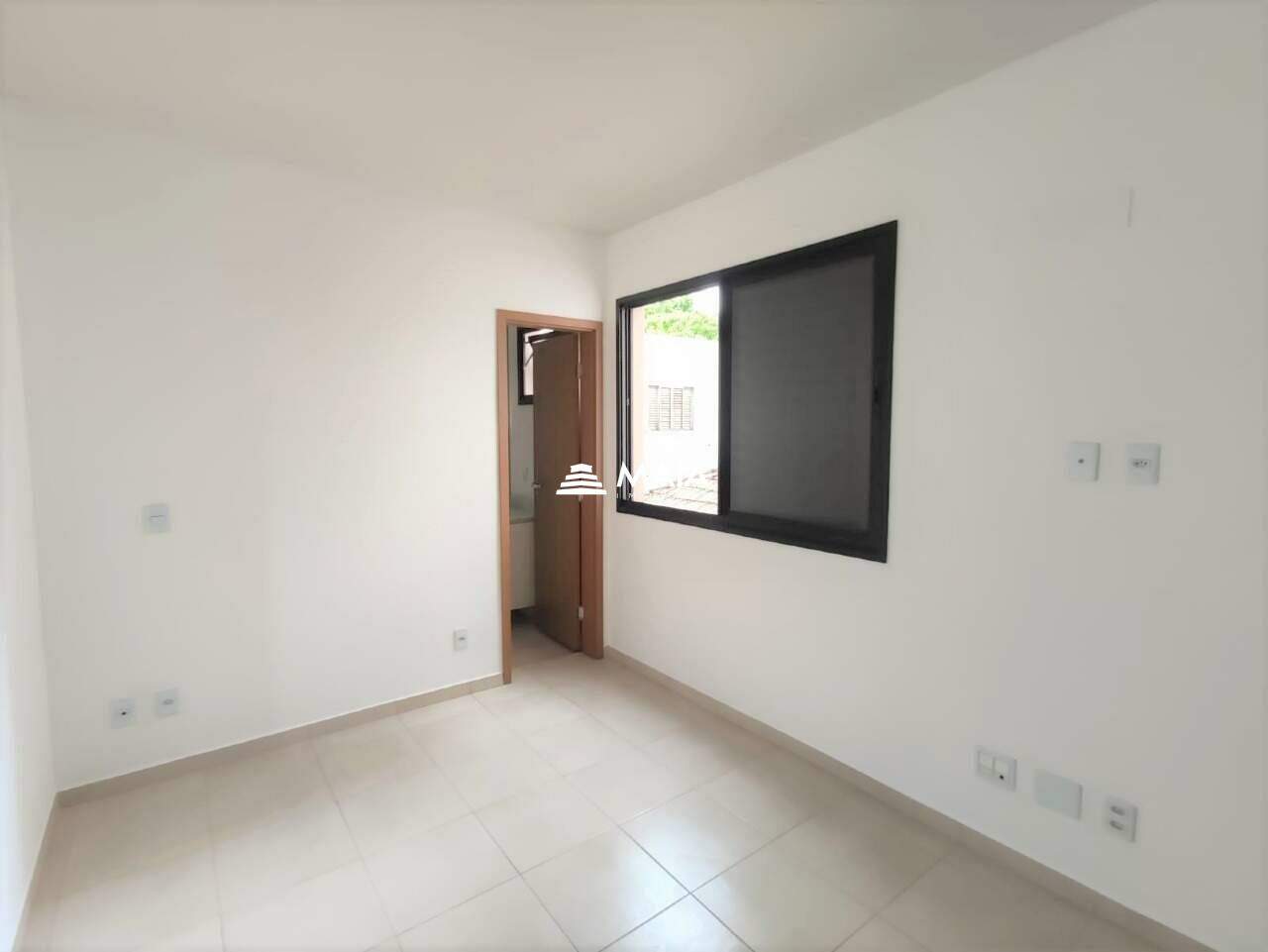 Apartamento à venda no Mercês: 