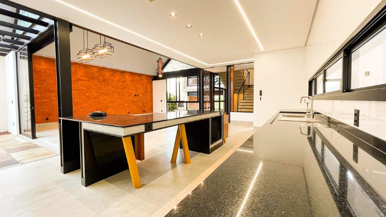 Casa de Condomínio à venda no Estância dos Ipês: 