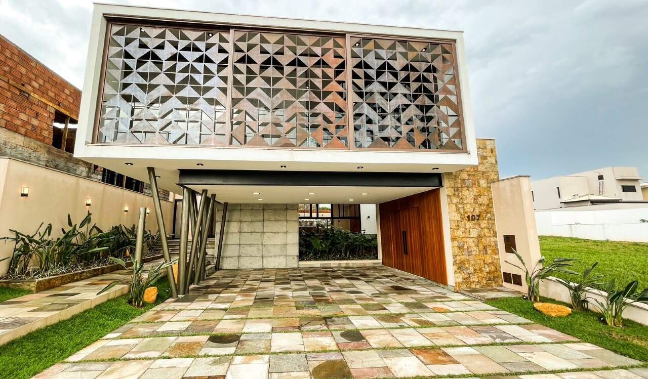Casa no Condomínio Estância dos Ipês