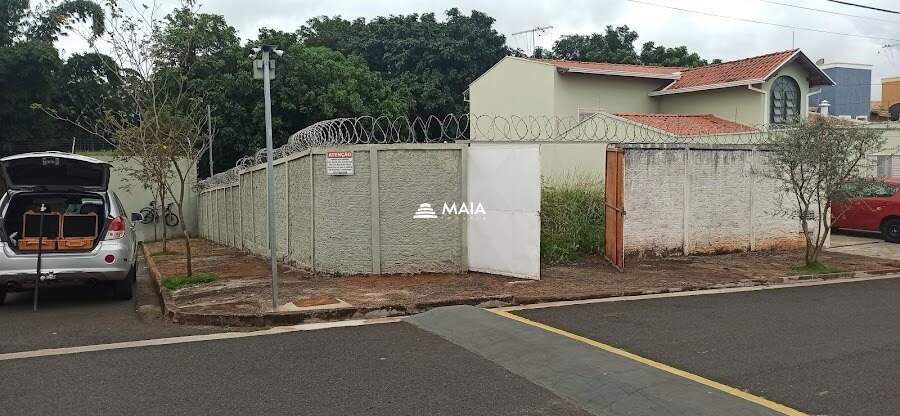 Terreno em Condomínio à venda no Residencial Budeus: 