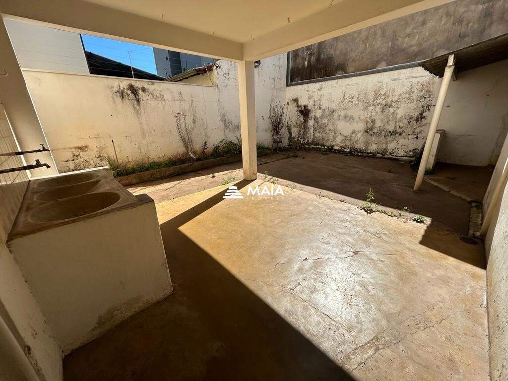 Casa à venda no Mercês: 