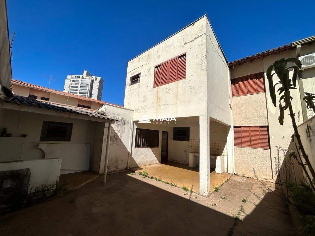 Casa à venda no Mercês: 