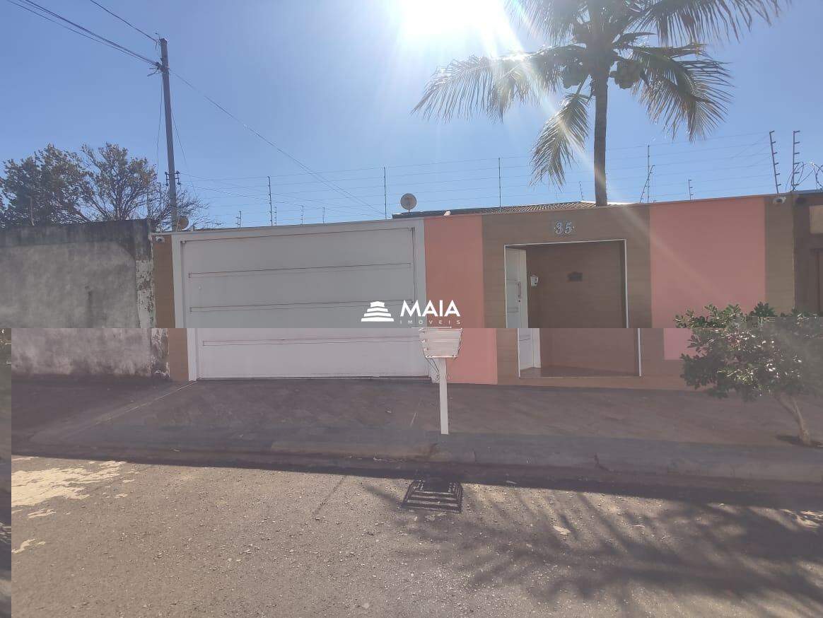 Casa à venda no Jardim Elza Amuí IV: 