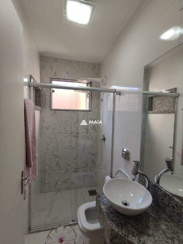 Casa à venda no Jardim Elza Amuí IV: 