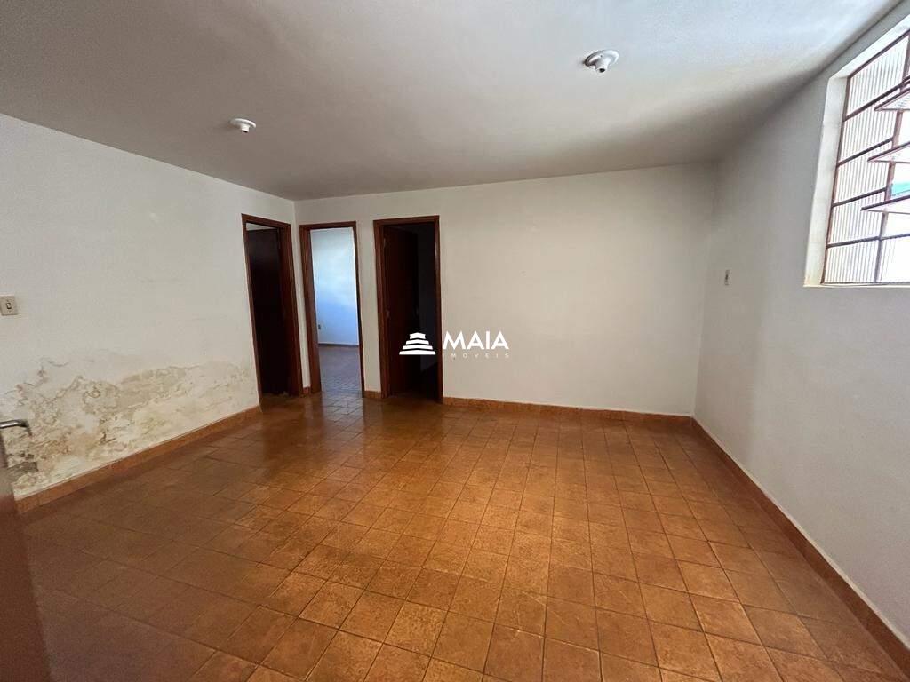 Casa para aluguel no Mercês: 