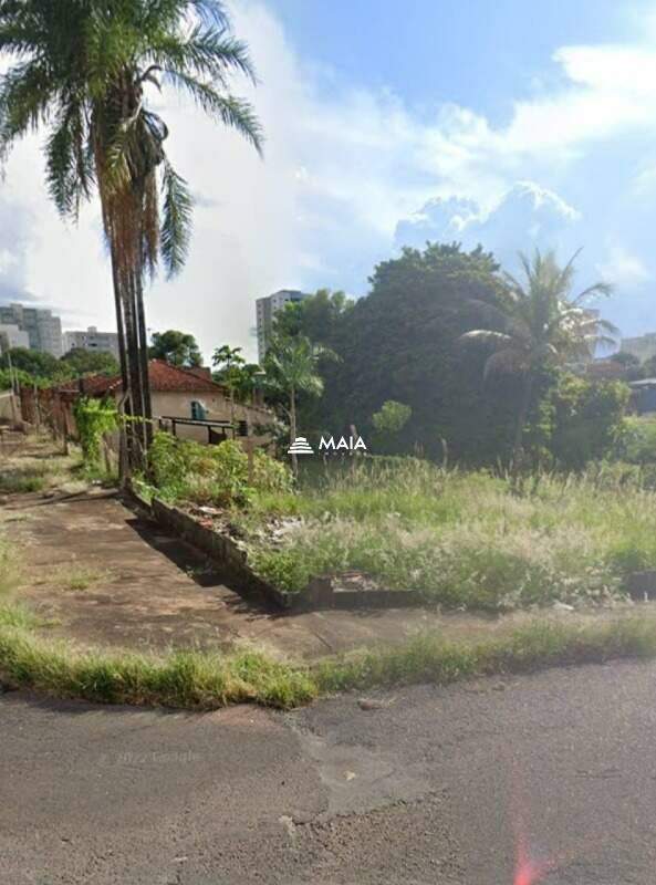 Terreno/Área à venda no Santa Maria: 