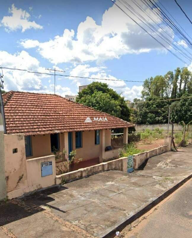 Terreno/Área à venda no Santa Maria: 