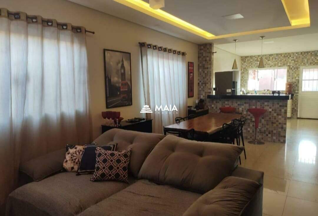 Casa à venda no Jardim Copacabana: 