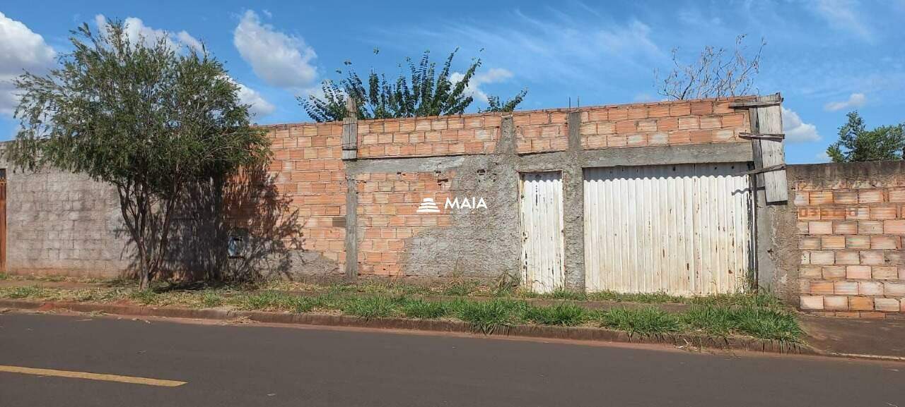 Terreno à venda no bairro Parque das Laranjeiras