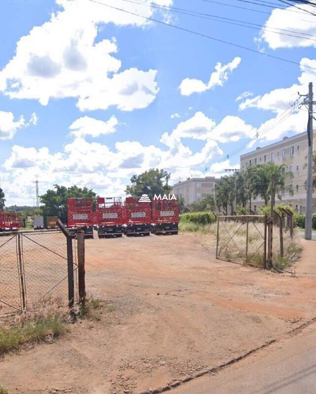 Terreno/Área para aluguel no Pontal: 