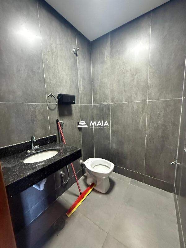 Mall para aluguel no Nossa Senhora da Abadia: 