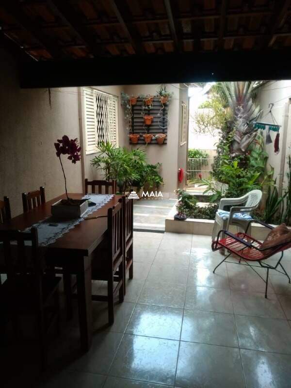 Casa à venda no Jardim Alexandre Campos: 