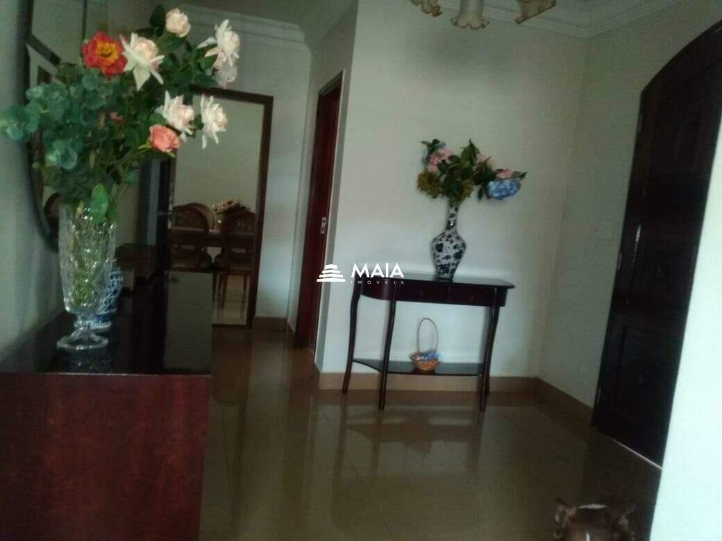 Casa à venda no Jardim Alexandre Campos: 