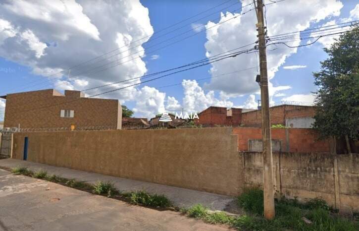 Terreno/Área à venda no Santa Maria: 