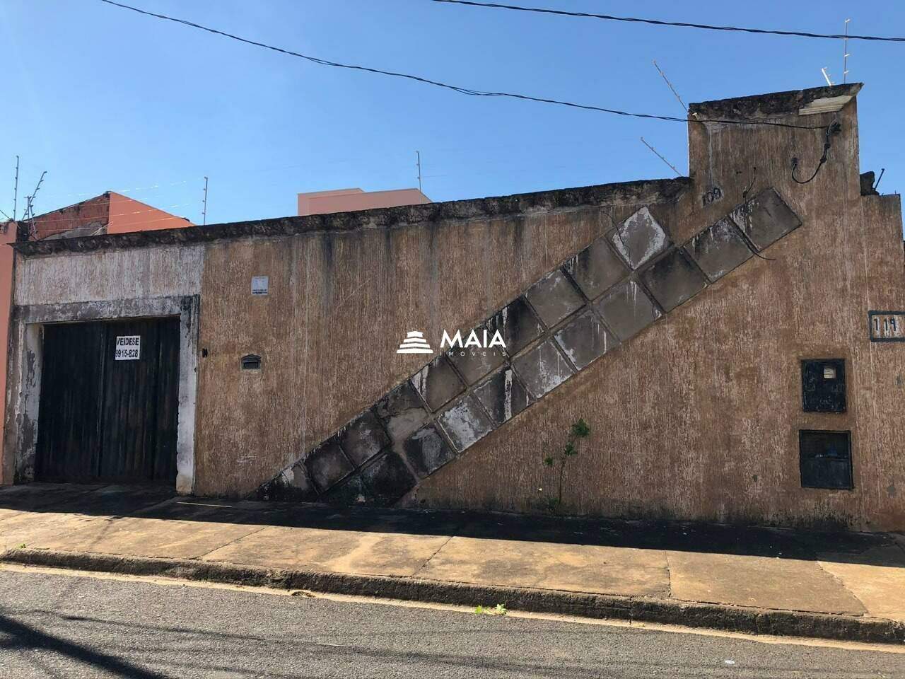 Casa à venda no bairro Cidade Nova