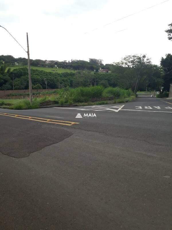 Terreno/Área à venda no Jardim São Bento: 