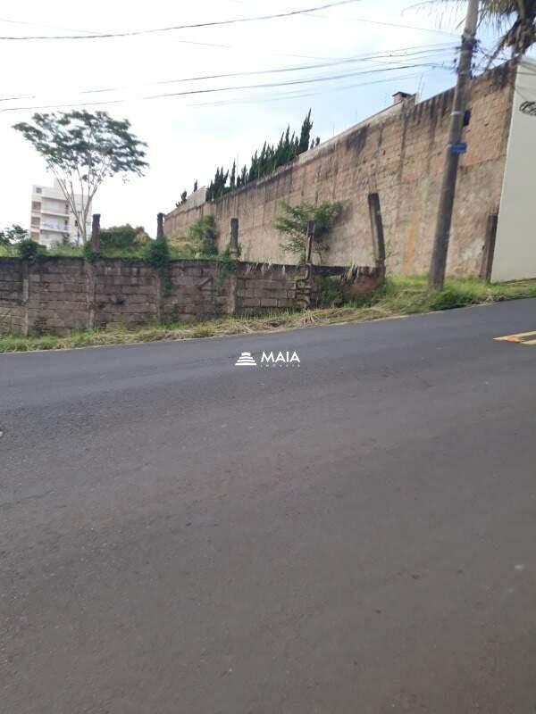 Terreno/Área à venda no Jardim São Bento: 