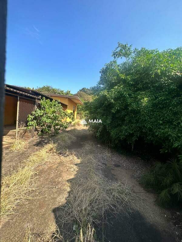 Terreno/Área à venda no Nossa Senhora da Abadia: 