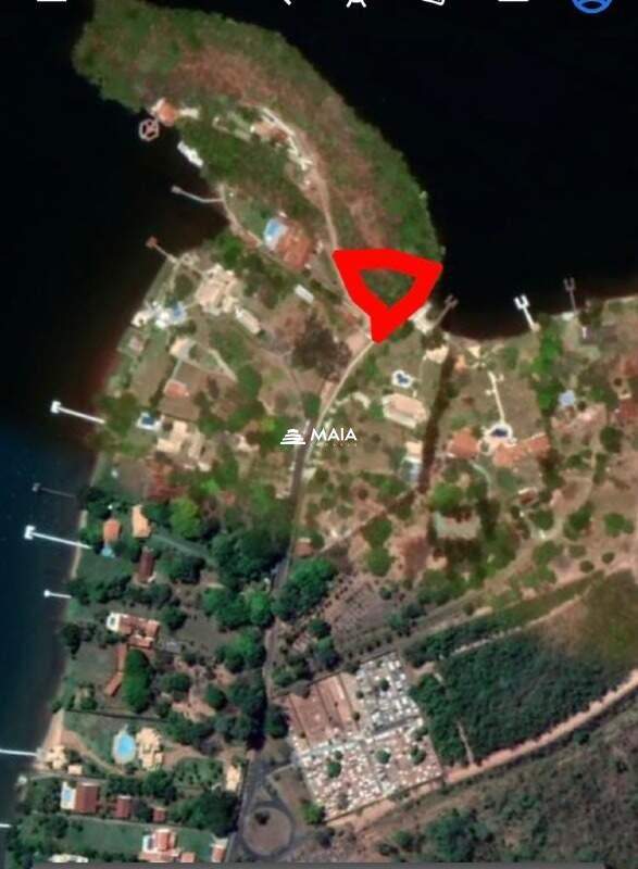 Terreno/Área à venda no Centro: 