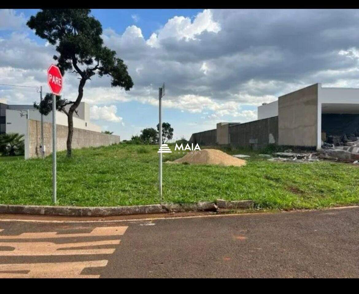 Terreno em Condomínio à venda no Residencial Mário de Almeida Franco: 