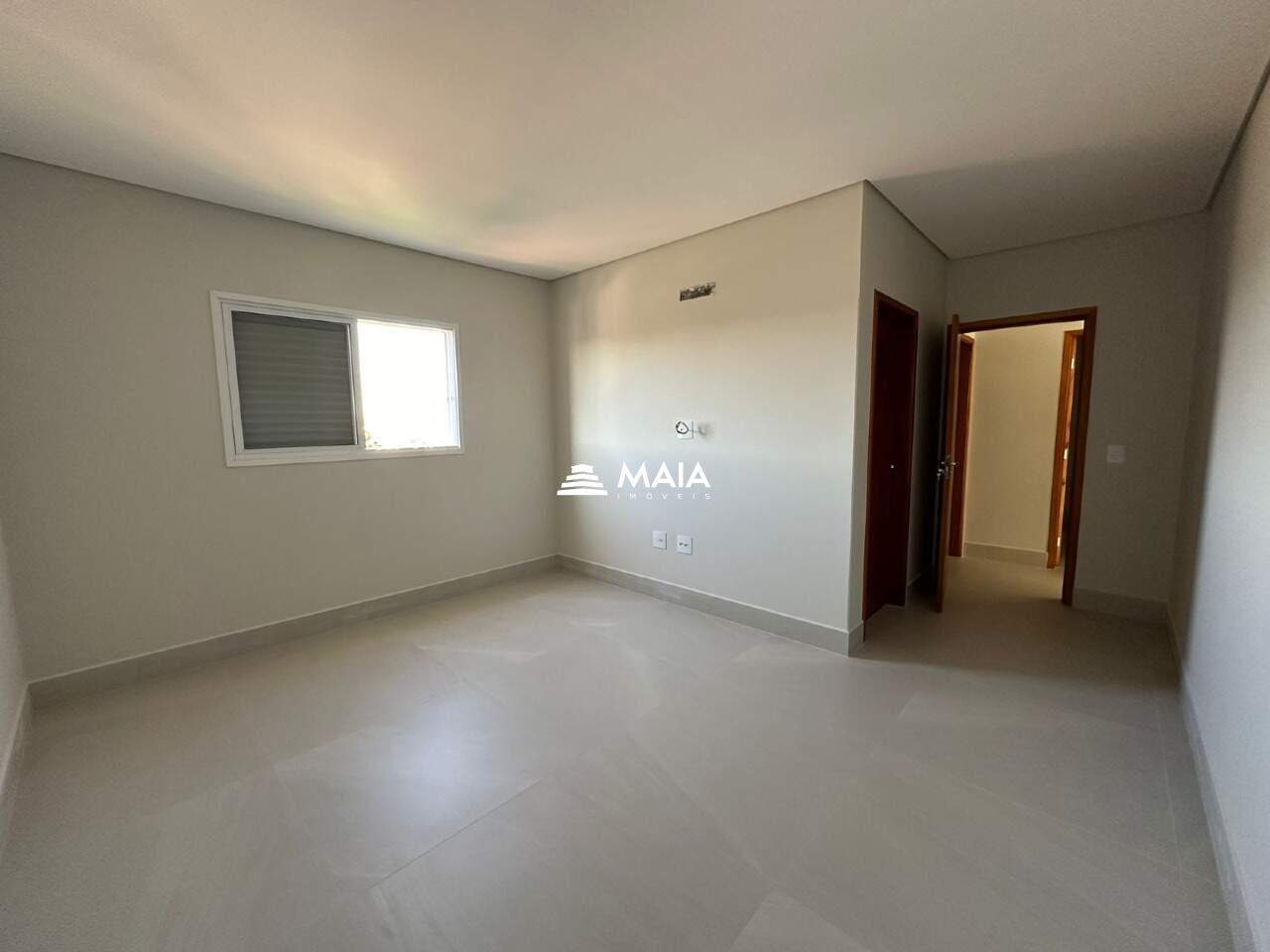 Apartamento à venda no Mercês: 