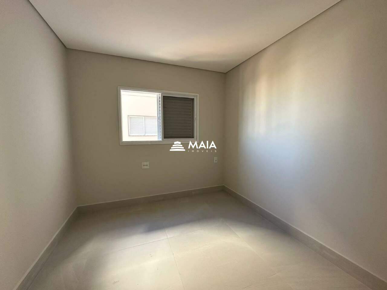 Apartamento à venda no Mercês: 