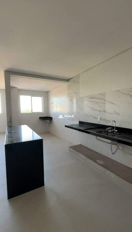 Apartamento à venda no Mercês: 