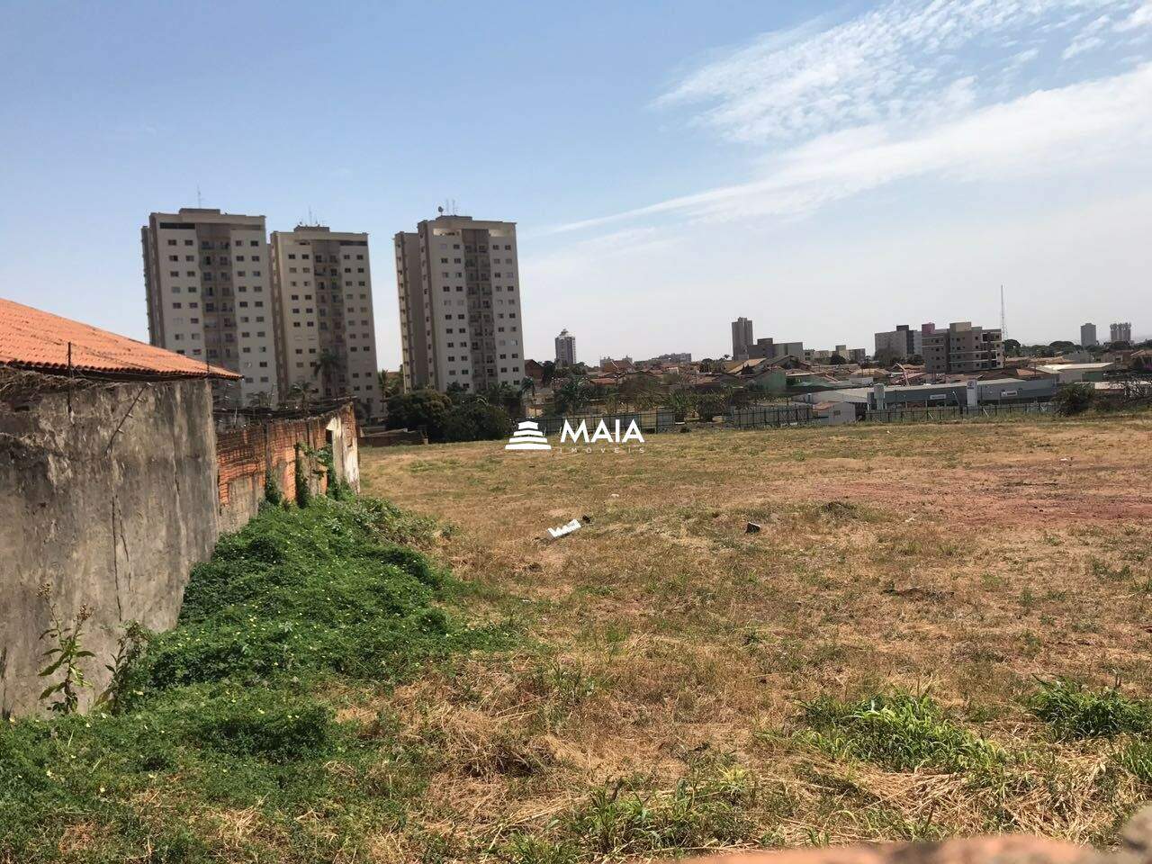 Terreno/Área à venda no São Benedito: 