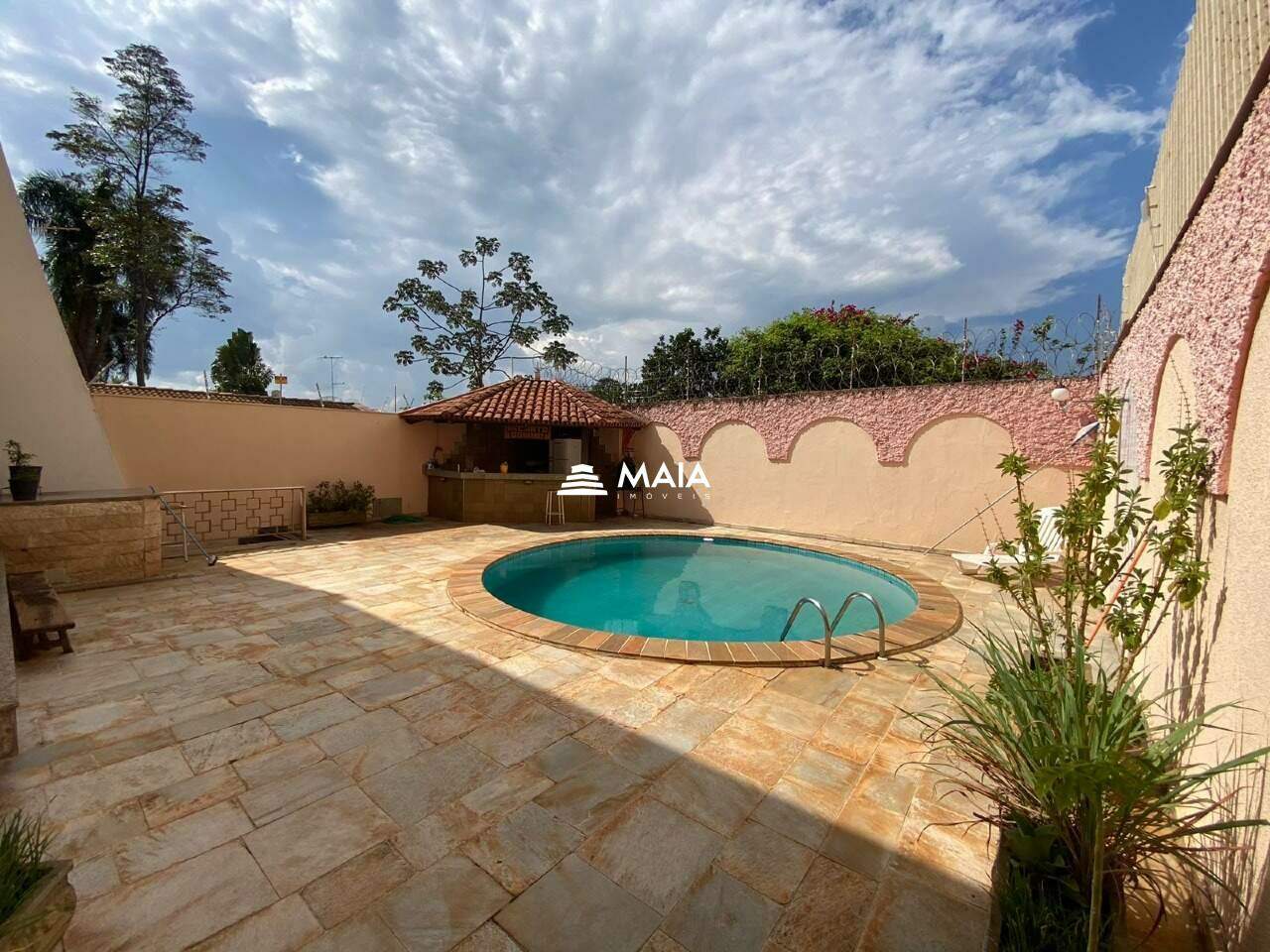 Casa à venda no Jardim Alexandre Campos: 