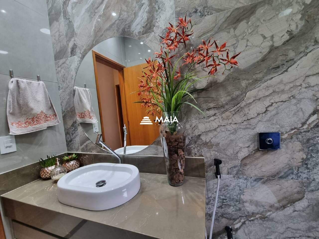 Casa à venda no Jardim do Lago: 