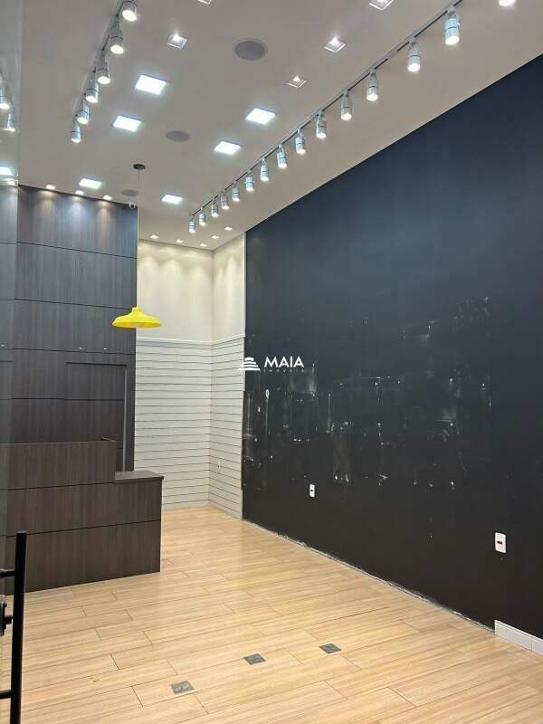 Comercial para aluguel no Parque das Américas: 