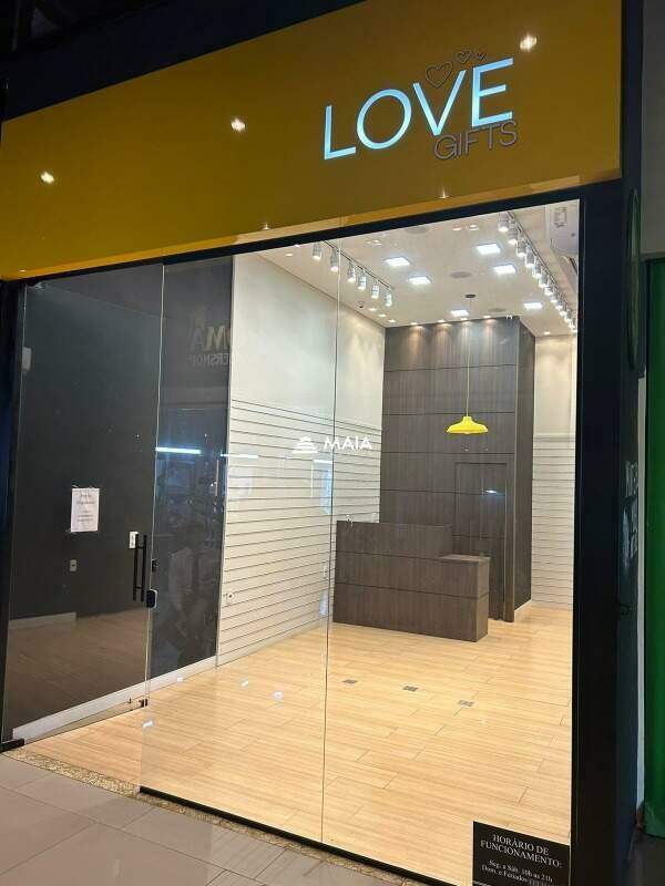 Comercial para aluguel no Parque das Américas: 