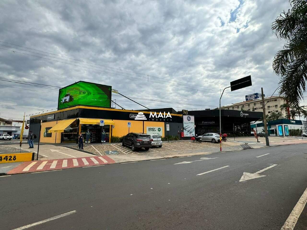 Comercial para aluguel no Parque das Américas: 