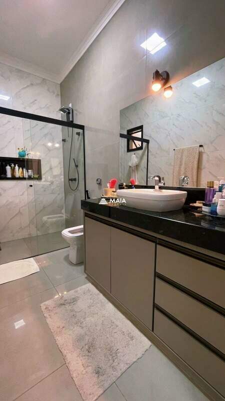 Casa de Condomínio à venda no Estância dos Ipês: 