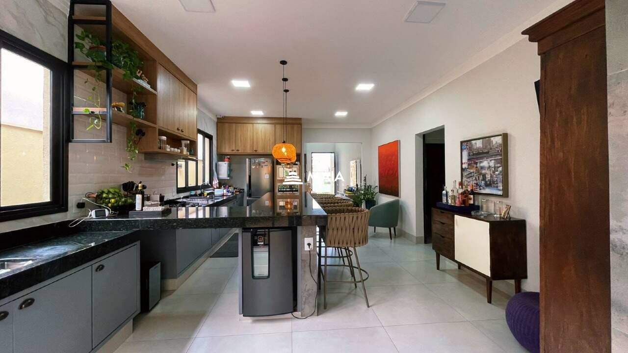 Casa de Condomínio à venda no Estância dos Ipês: 