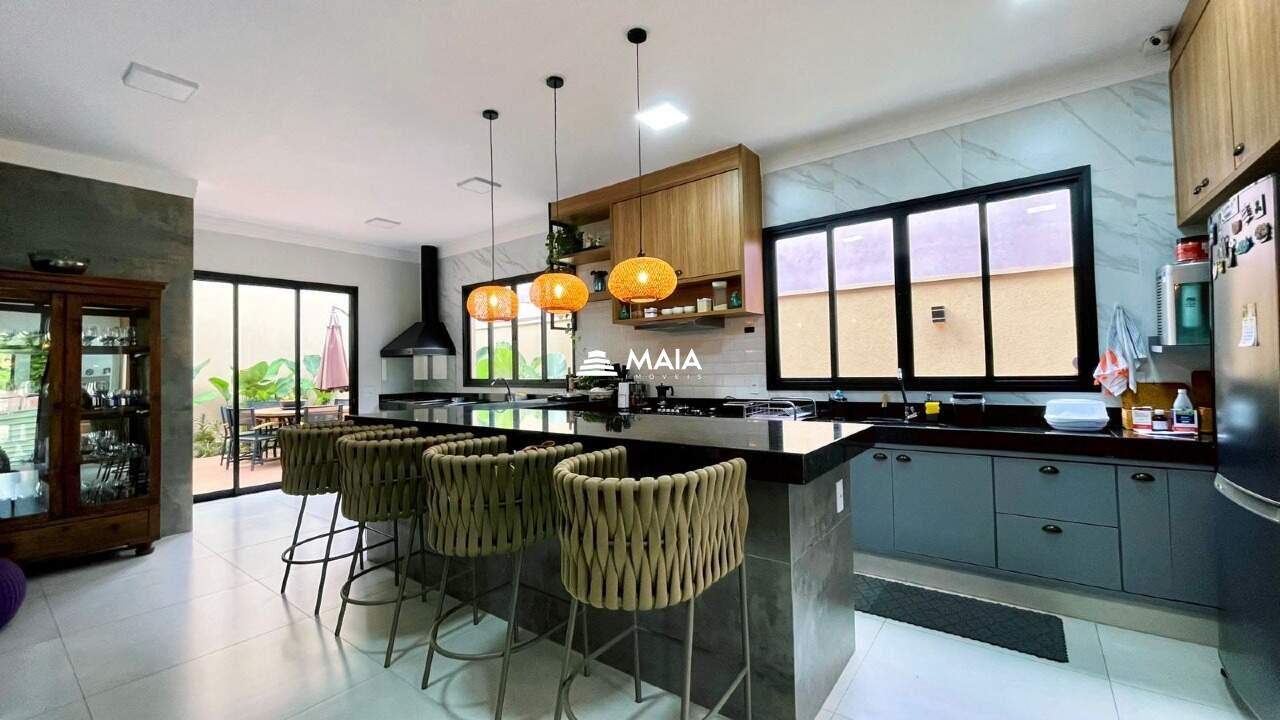 Casa de Condomínio à venda no Estância dos Ipês: 