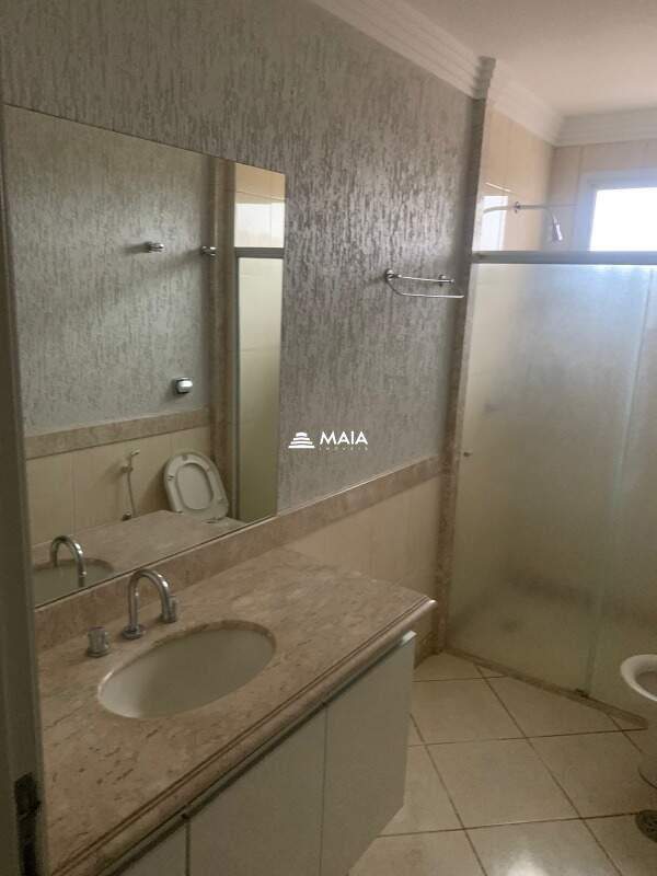 Apartamento à venda no Mercês: 