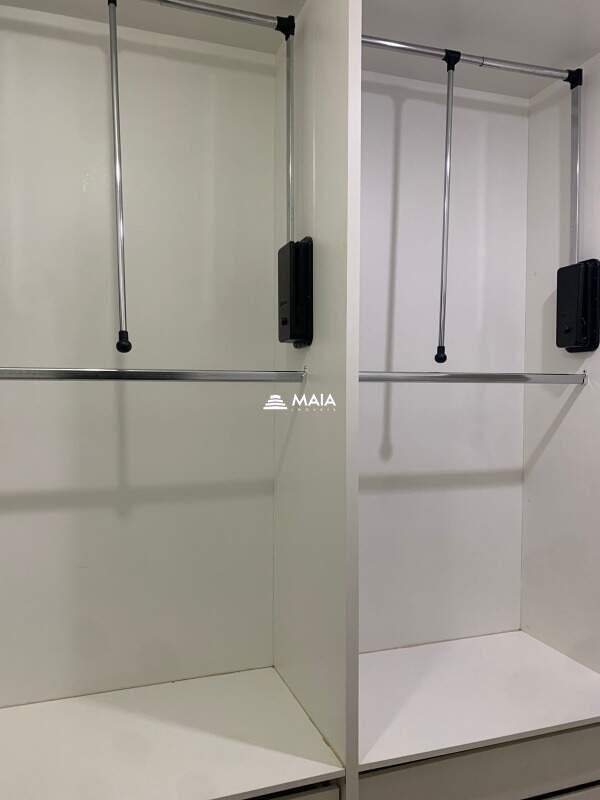 Apartamento à venda no Mercês: 