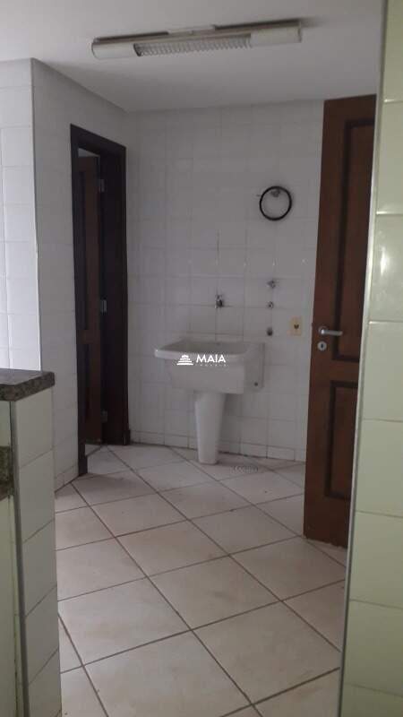 Apartamento à venda no Universitário: 