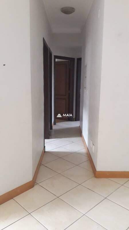 Apartamento à venda no Universitário: 