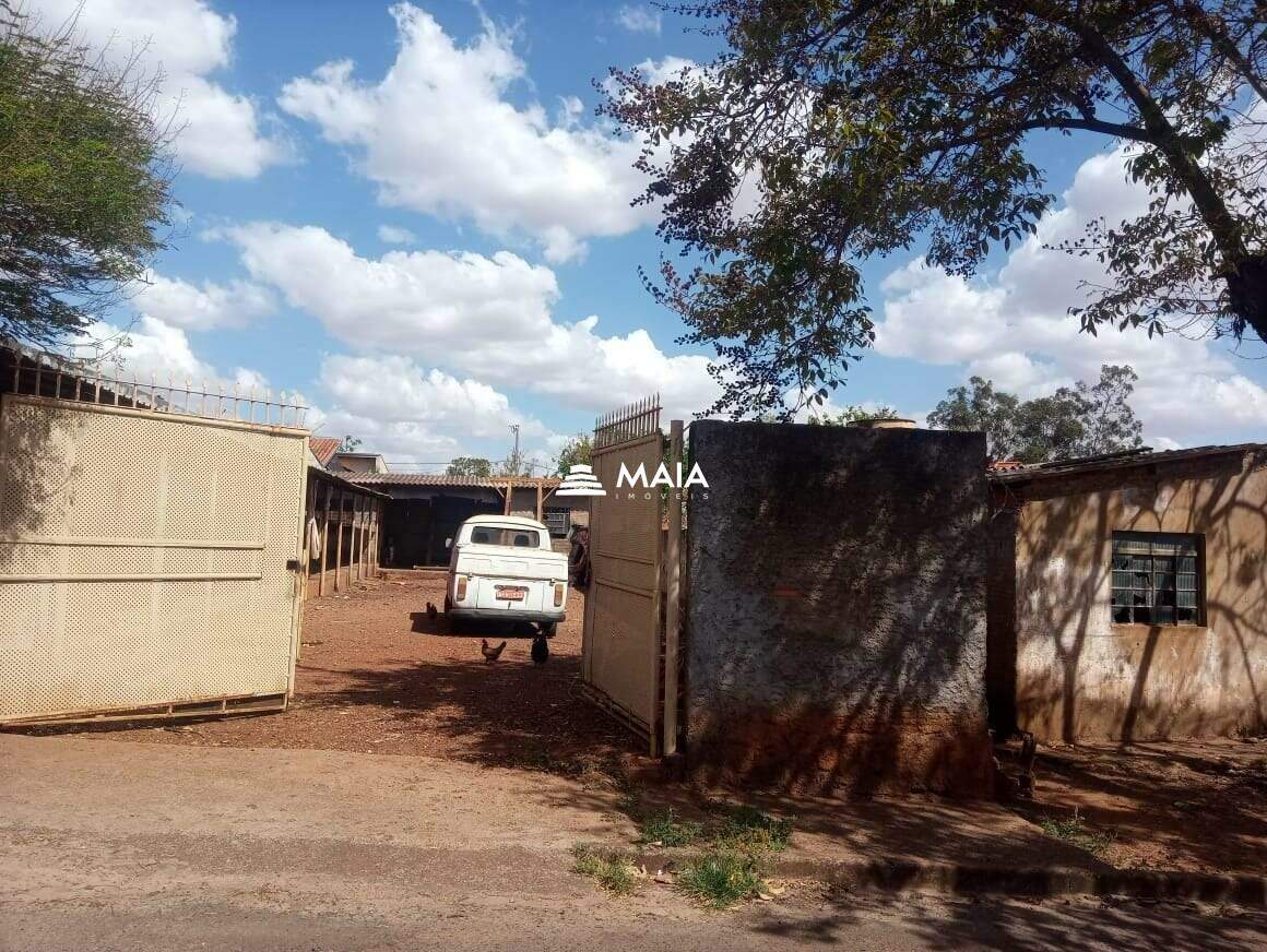 Terreno/Área à venda no Jardim Uberaba: 