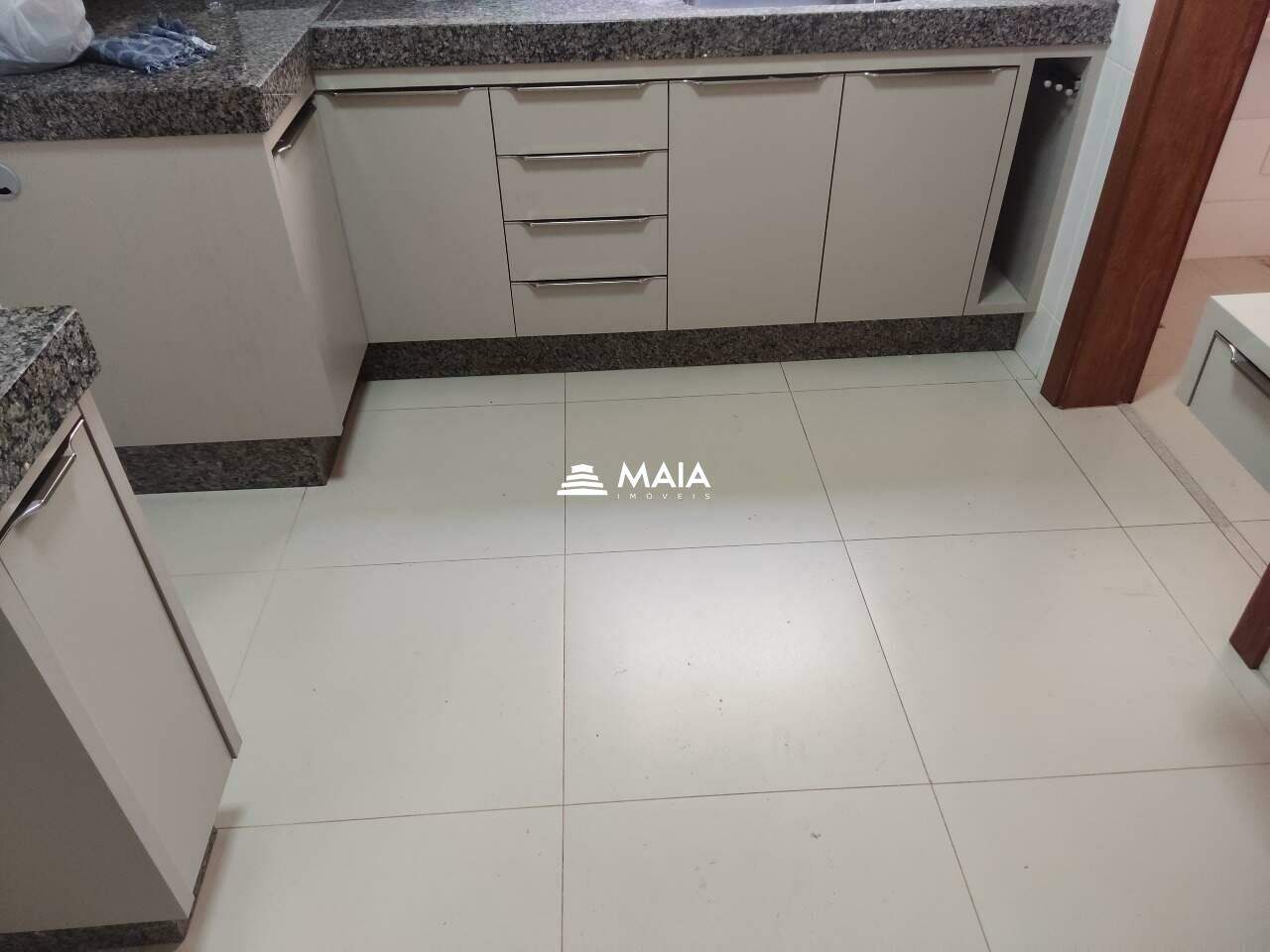 Apartamento para aluguel no Santa Maria: 