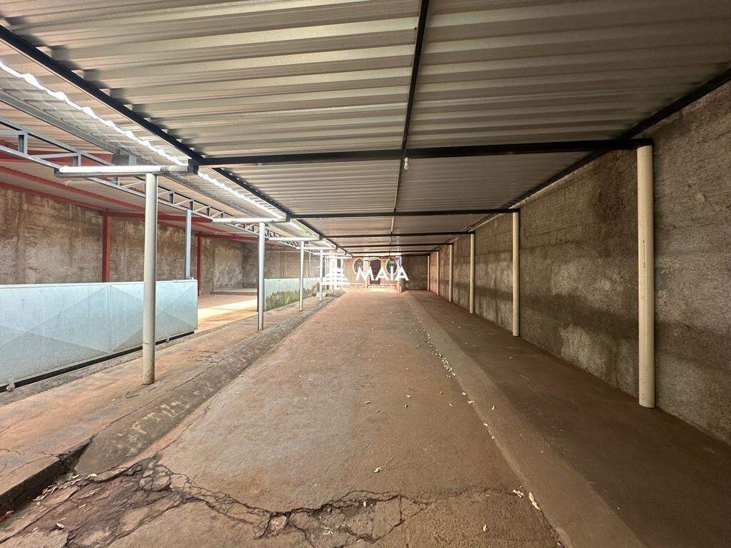 Comercial à venda no Parque das Américas: 