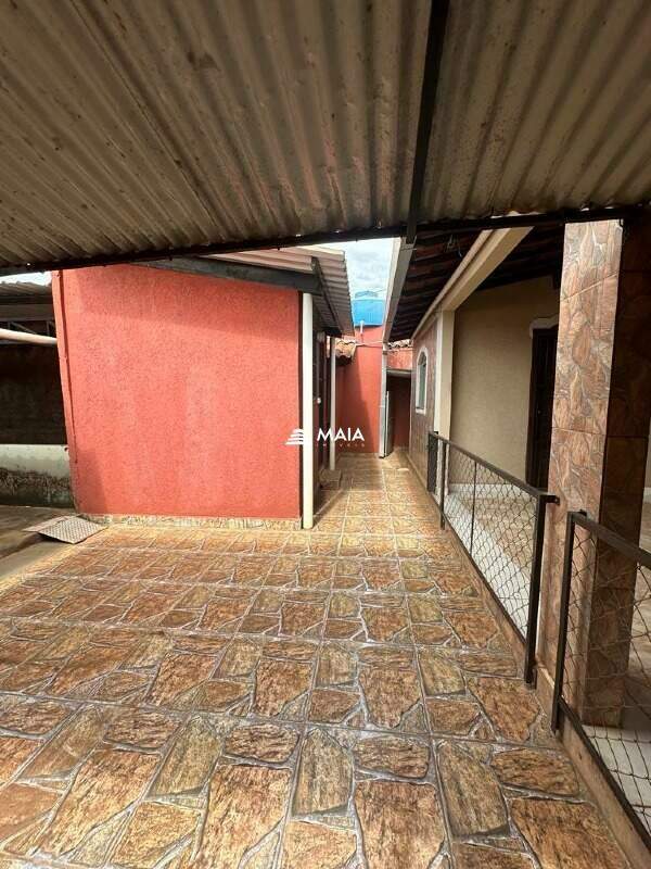 Comercial à venda no Parque das Américas: 