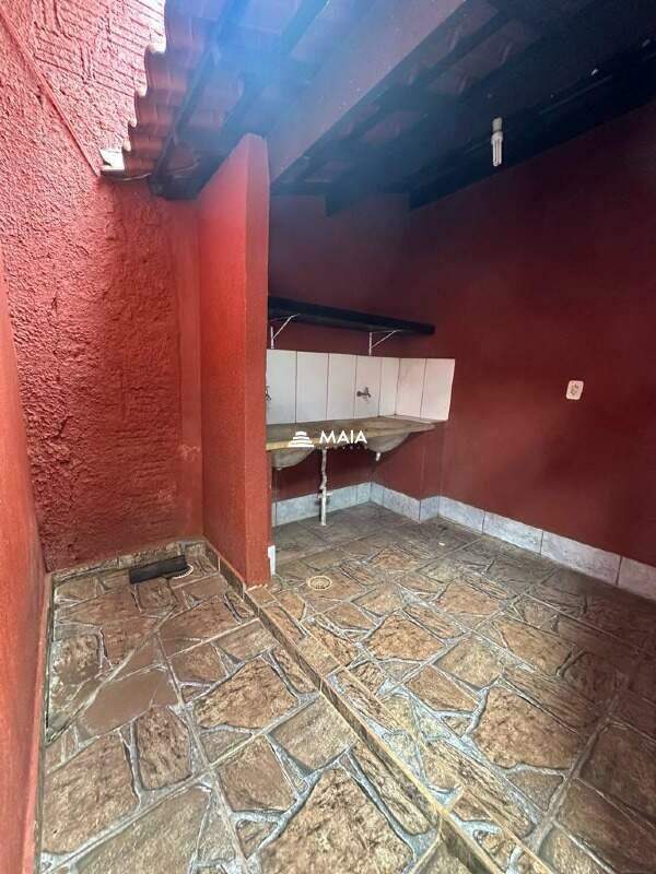 Comercial à venda no Parque das Américas: 