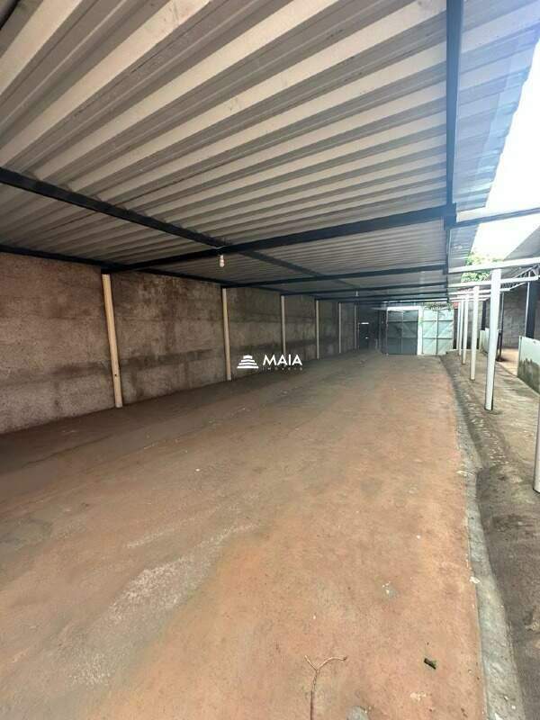 Comercial à venda no Parque das Américas: 